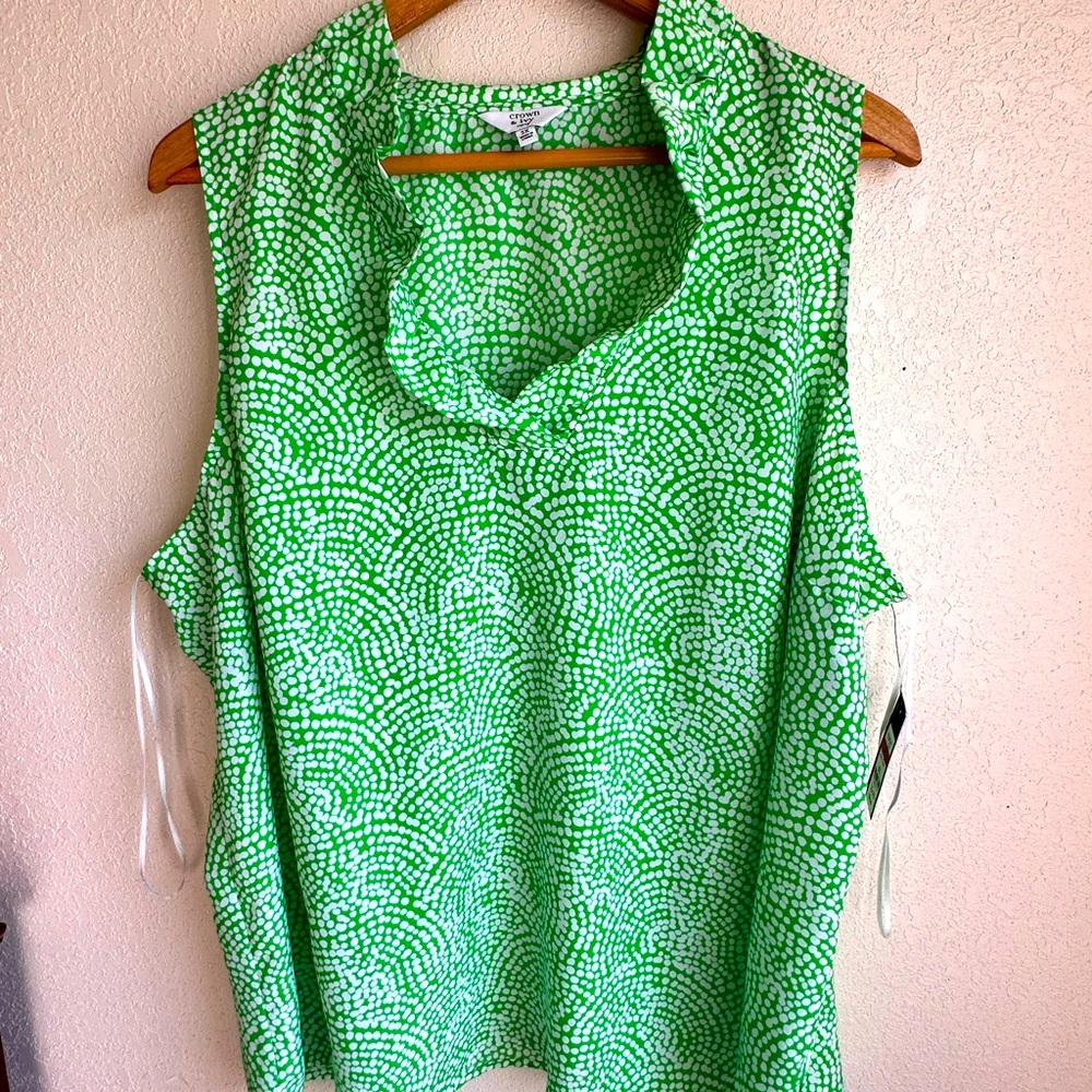 Crown & Ivy S Sleeveless Top Green Polka Dot $50.50 NEW (W2838-A7) 3XL.